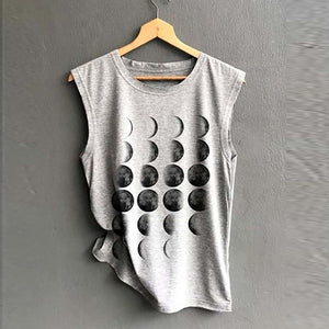 Moon Print Loose Sleeveless Tee